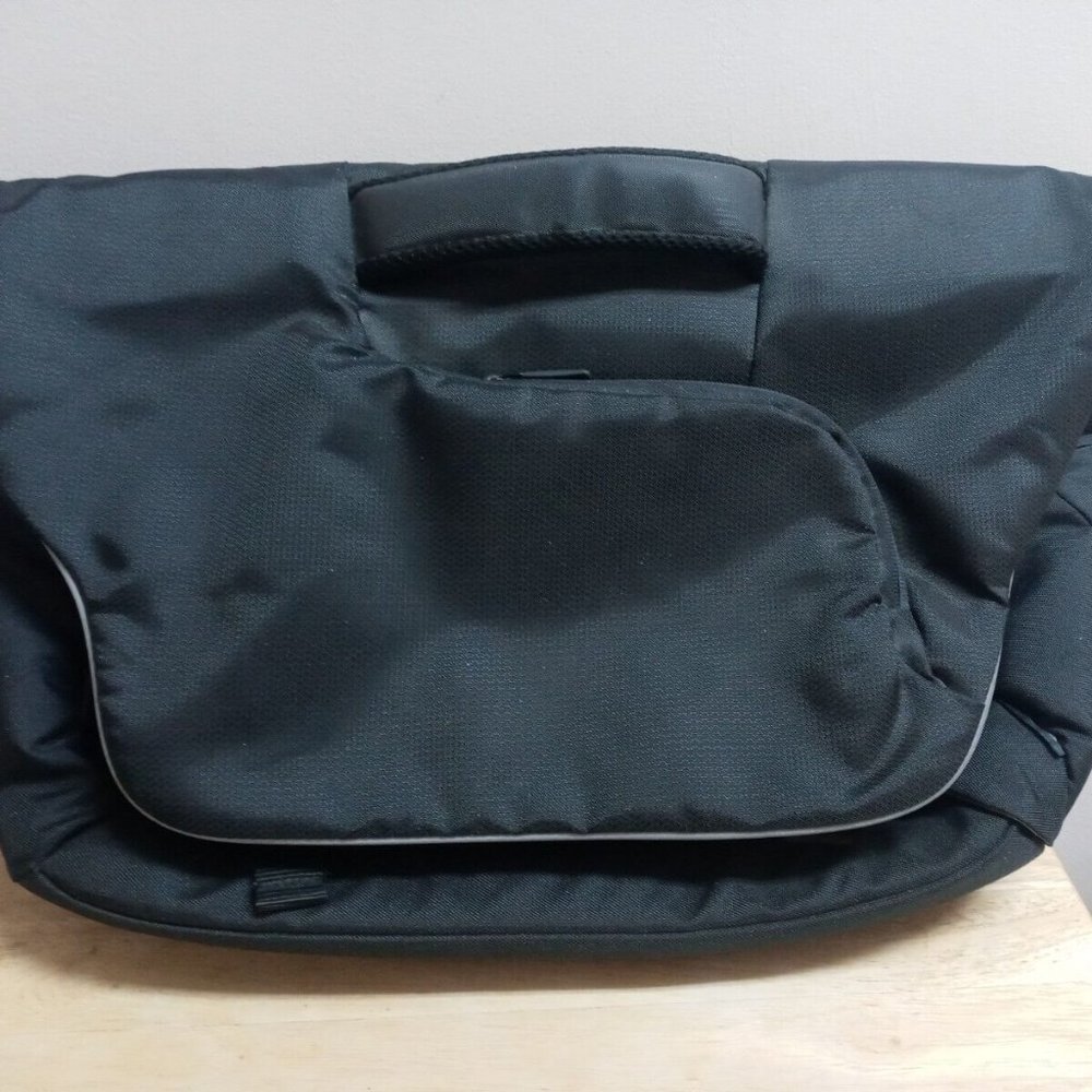PowerBag Instant Messenger Laptop Bag Tablet Computer Power Charger NO BATTERY